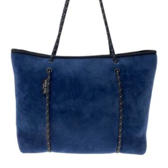 Willow Bay Australia Velvet Bag – Dark Blue, Stylish and Elegant - Picture 1 of 6